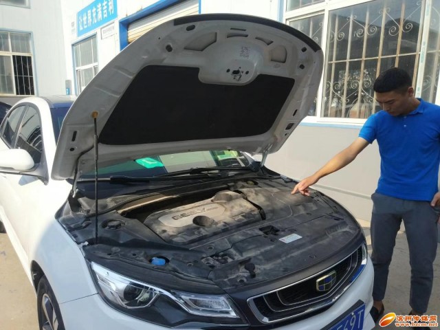 轎車新買一年半 離合專用電機器多次出故障 4S店：車輛涉
