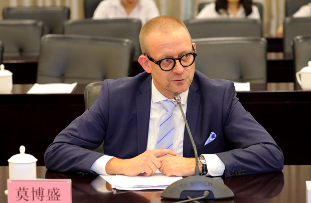 格力專利授權丹麥格蘭富董明珠：希望中國技術服務全球